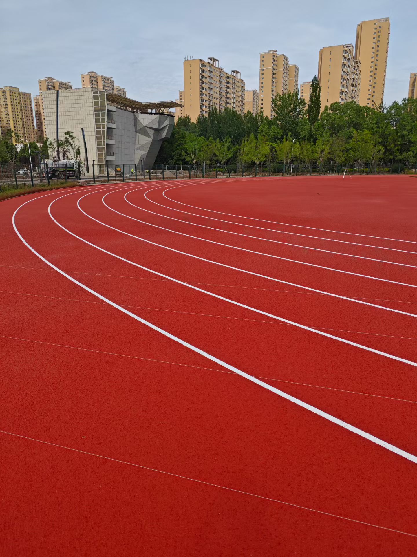 鹤岗市仿真草坪预制型跑道 - 方案